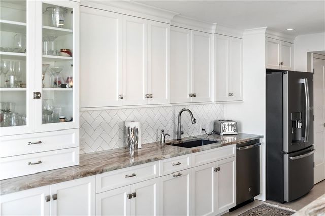 1111 N GULFSTREAM AVENUE 12C, Sarasota, FL 34236