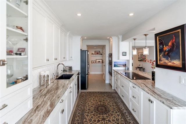 1111 N GULFSTREAM AVENUE 12C, Sarasota, FL 34236