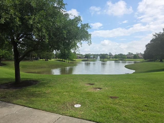 2115 Summer Gardens Lane, Katy, TX 77493