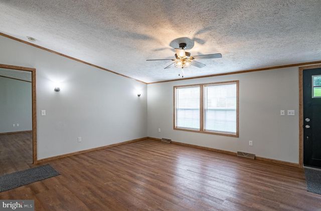 2 IRISH MOUNTAIN ROAD, Temple, PA 19560