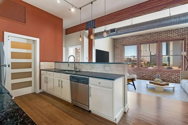 2502 Live Oak Street 338, Dallas, TX 75204