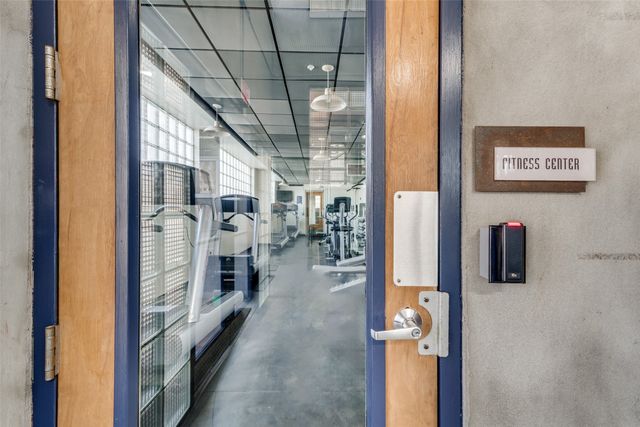 2502 Live Oak Street 338, Dallas, TX 75204