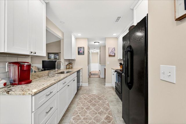 215 Savannah Round, Summerville, SC 29485