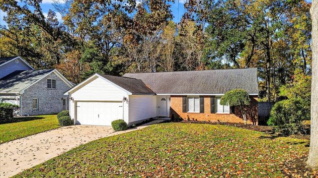 215 Savannah Round, Summerville, SC 29485