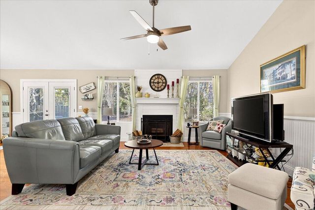 215 Savannah Round, Summerville, SC 29485