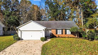 215 Savannah Round, Summerville, SC 29485