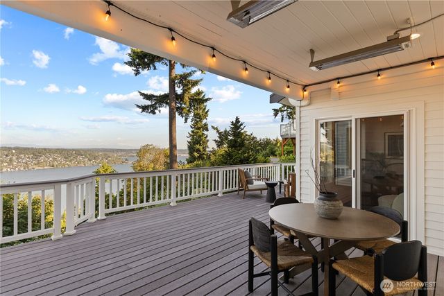 7712 89th Place SE, Mercer Island, WA 98040