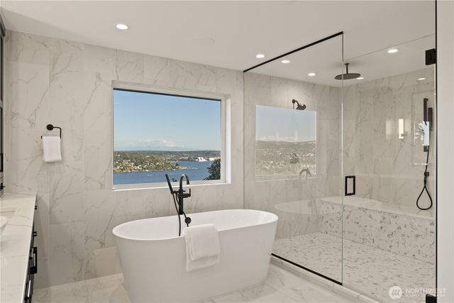 7712 89th Place SE, Mercer Island, WA 98040