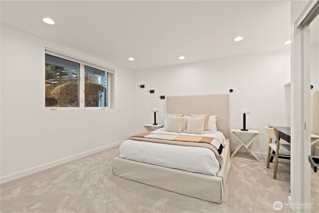 7712 89th Place SE, Mercer Island, WA 98040