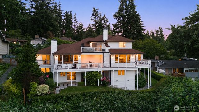 7712 89th Place SE, Mercer Island, WA 98040