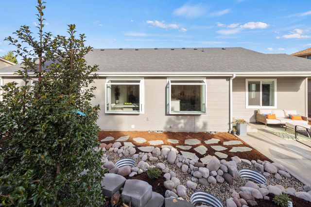 824 Quail Park Circle, Klamath Falls, OR 97601