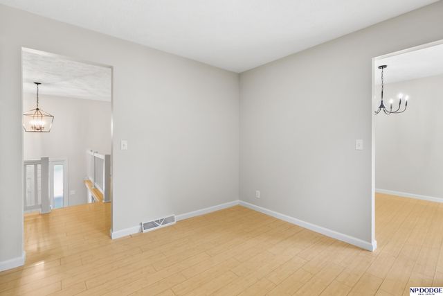 14912 Paul Plaza, Omaha, NE 68154