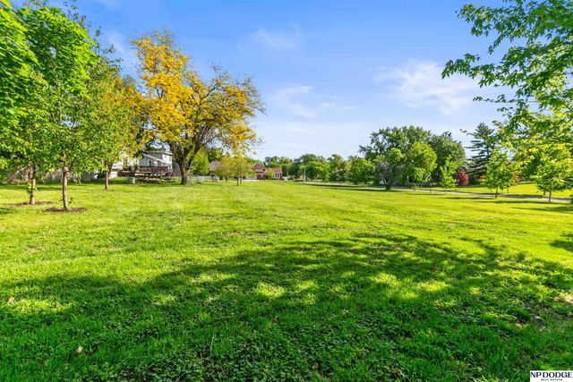 14912 Paul Plaza, Omaha, NE 68154