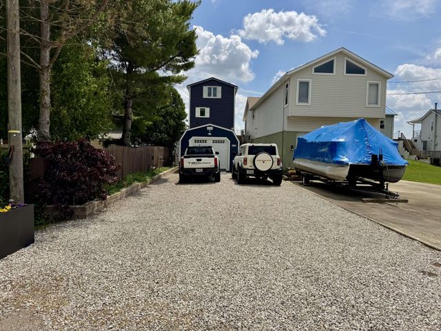 4459 N Bank NE, Millersport, OH 43046