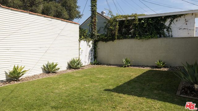 1254 S Tremaine Avenue, Los Angeles, CA 90019