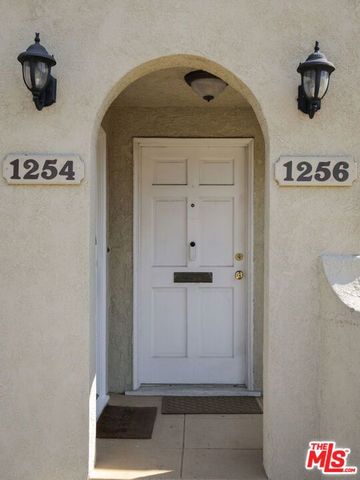 1254 S Tremaine Avenue, Los Angeles, CA 90019