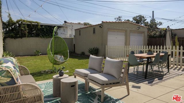 1254 S Tremaine Avenue, Los Angeles, CA 90019