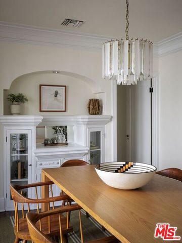 1254 S Tremaine Avenue, Los Angeles, CA 90019