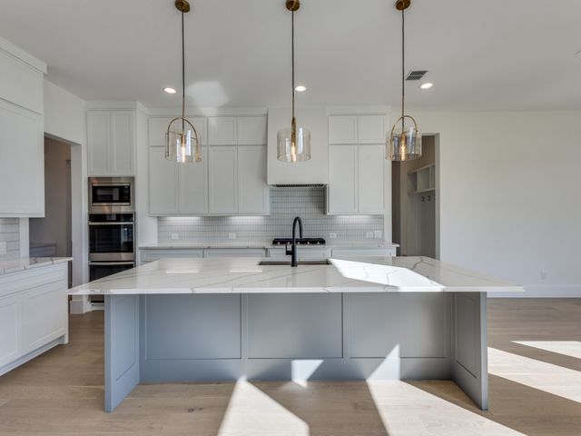 1045 Bent Tree Lane, Gunter, TX 75058