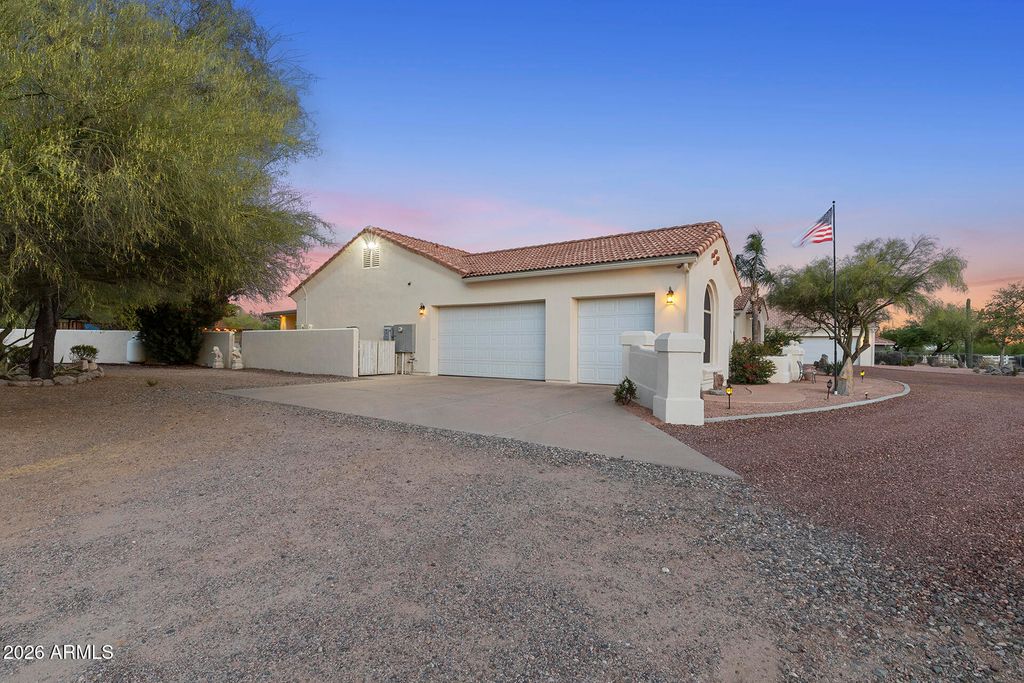 Image 16 of property listing at 31645 N 43RD Street, Cave Creek, AZ 85331