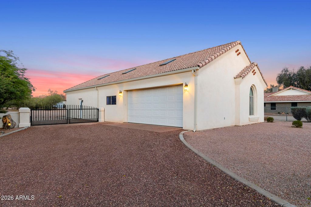 Image 21 of property listing at 31645 N 43RD Street, Cave Creek, AZ 85331