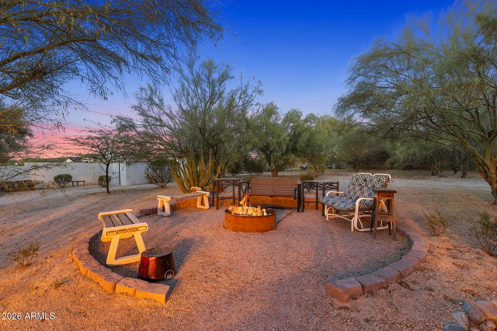 Image 35 of property listing at 31645 N 43RD Street, Cave Creek, AZ 85331