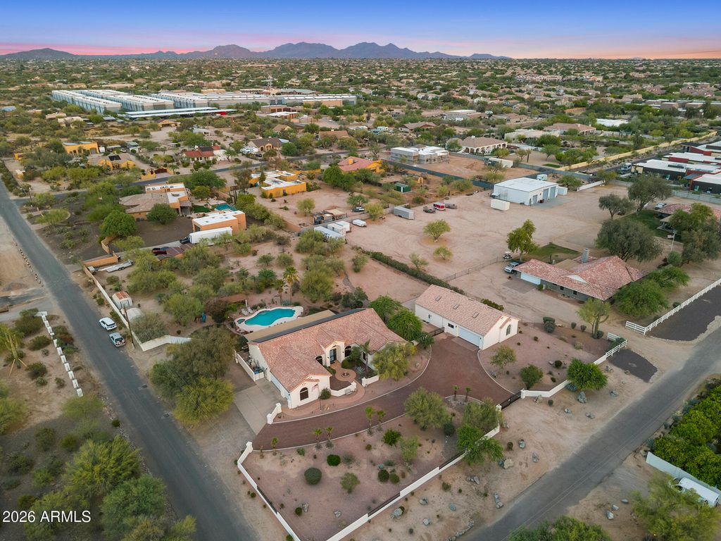 Image 5 of property listing at 31645 N 43RD Street, Cave Creek, AZ 85331