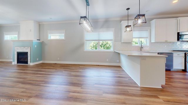 1121 E INDIANA AVE, Coeur D'alene, ID 83814