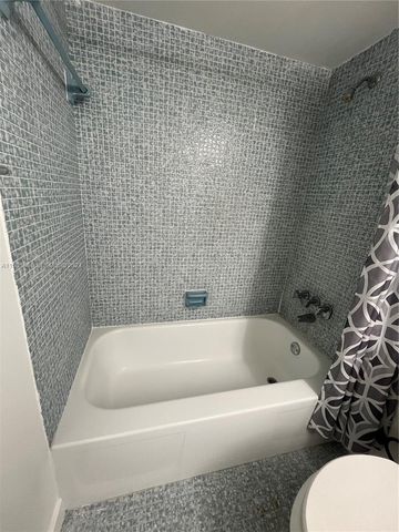 1351 NE Miami Gardens Drive 1121E, Miami, FL 33179