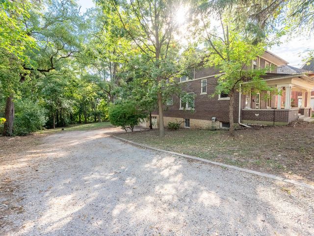 250 N Batavia Avenue, Batavia, IL 60510