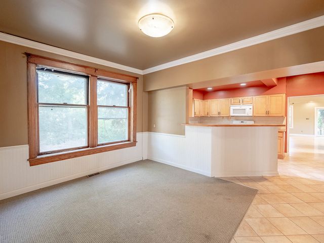 250 N Batavia Avenue, Batavia, IL 60510