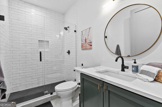 180 Central Avenue, Fayetteville, GA 30214