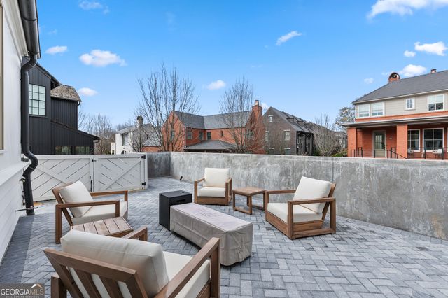 180 Central Avenue, Fayetteville, GA 30214