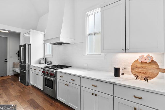 180 Central Avenue, Fayetteville, GA 30214