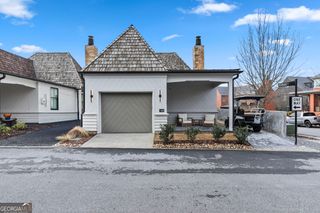 180 Central Avenue, Fayetteville, GA 30214