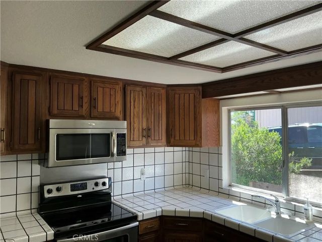 5303 Sierra Drive, Kelseyville, CA 95451