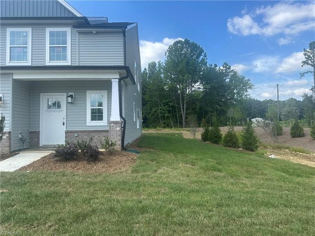 205 Oakdale Forest Court 8, Jamestown, NC 27282