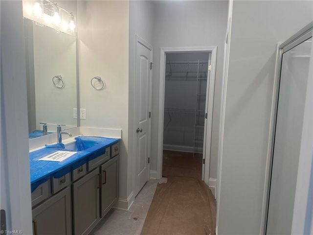205 Oakdale Forest Court 8, Jamestown, NC 27282