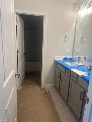 205 Oakdale Forest Court 8, Jamestown, NC 27282