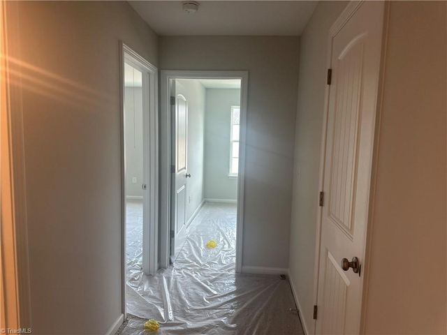 205 Oakdale Forest Court 8, Jamestown, NC 27282