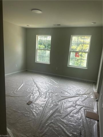 205 Oakdale Forest Court 8, Jamestown, NC 27282