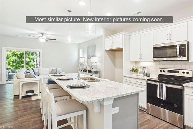205 Oakdale Forest Court 8, Jamestown, NC 27282