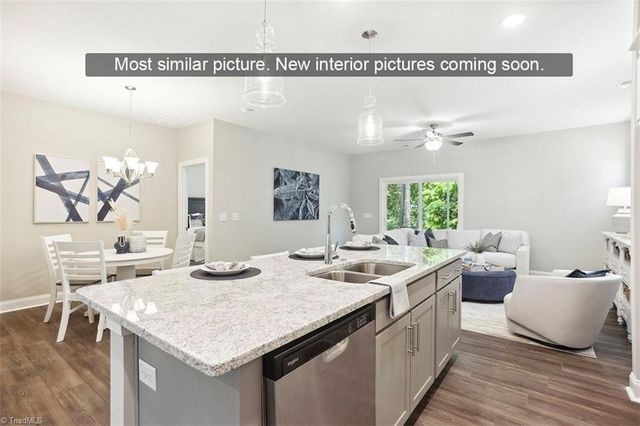 205 Oakdale Forest Court 8, Jamestown, NC 27282