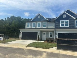 205 Oakdale Forest Court 8, Jamestown, NC 27282