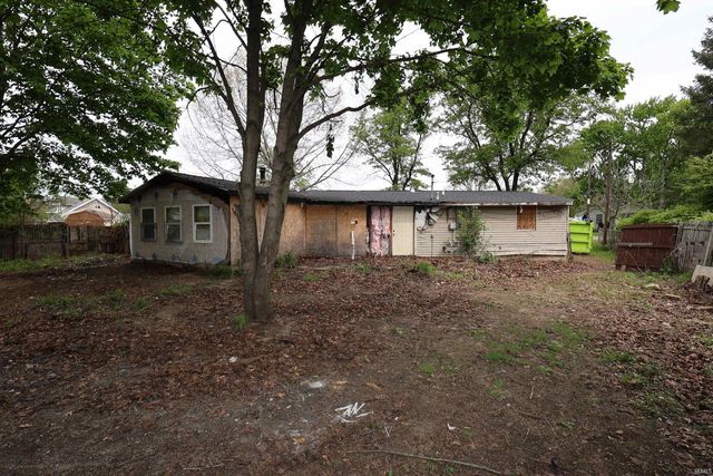 23476 Lawrence Street, South Bend, IN 46628