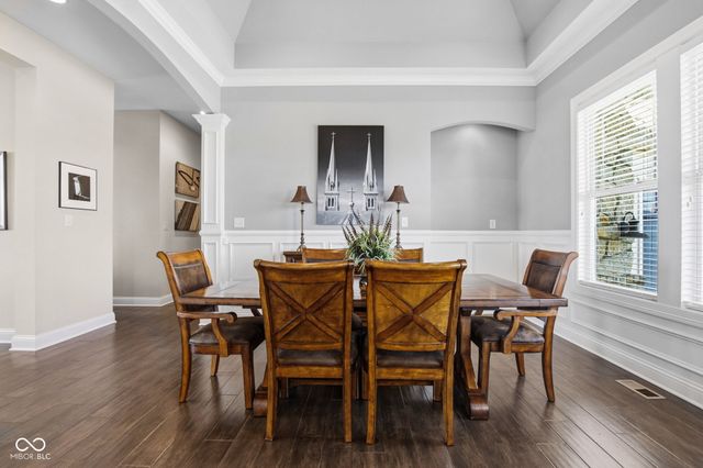 18200 Lakes End Drive, Westfield, IN 46074