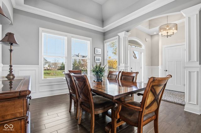 18200 Lakes End Drive, Westfield, IN 46074