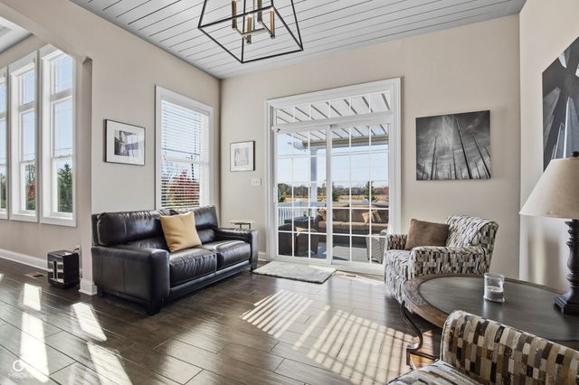 18200 Lakes End Drive, Westfield, IN 46074