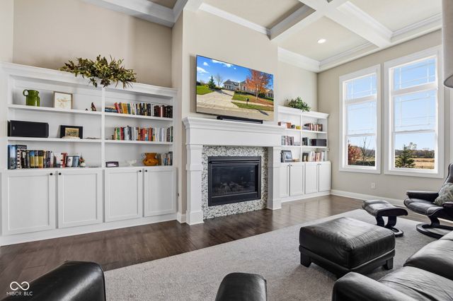 18200 Lakes End Drive, Westfield, IN 46074