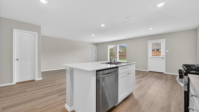 118 PINEHURST Drive, Boyd, TX 76023